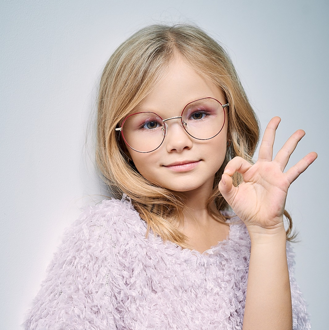 Очки для зрения детские девочке. Zeiss 20026/920 ОЧКОФФ. Детские очки для зрения фото. Очки купить для зрения детские Тверь. Охрана зрения екатеринбург